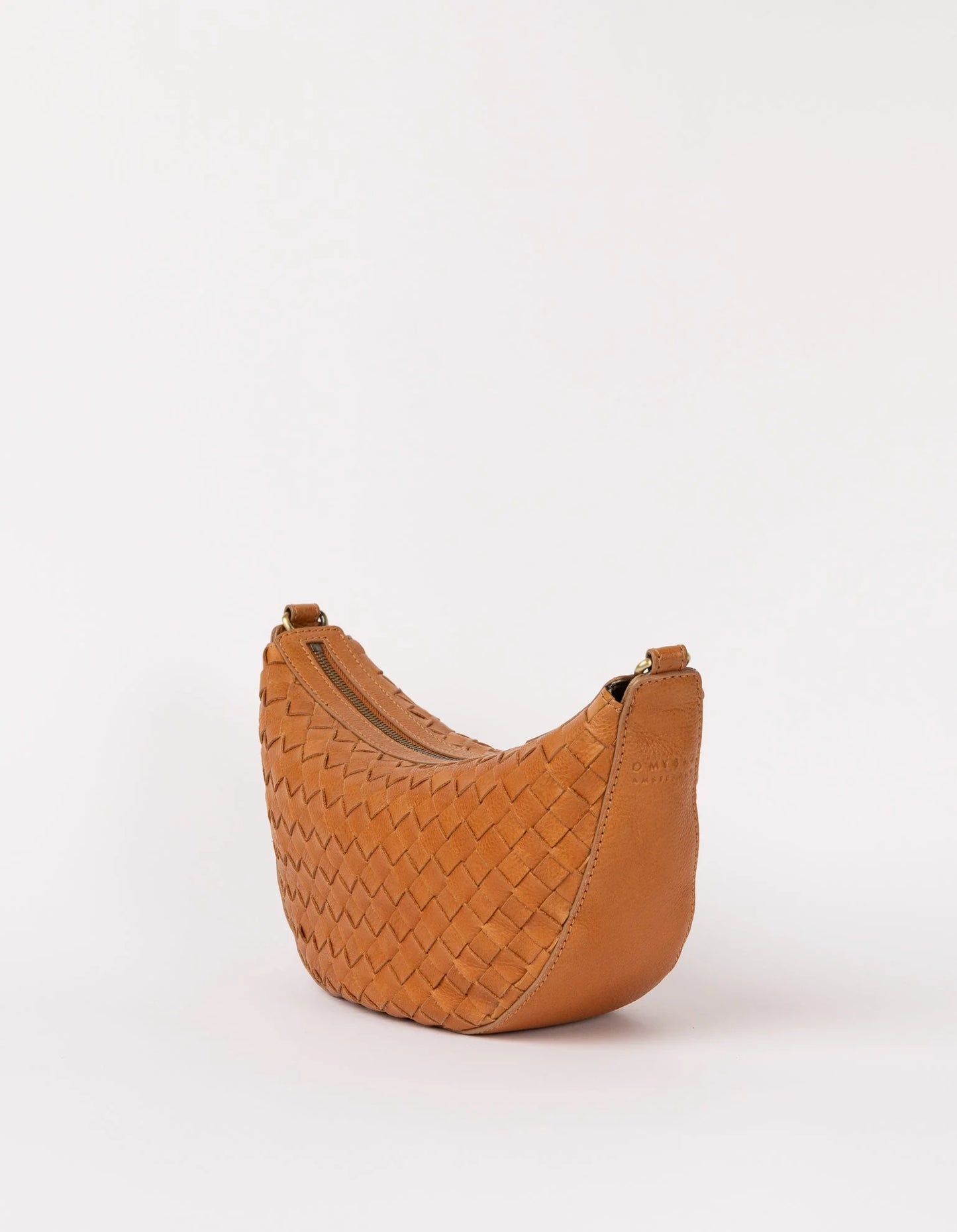 Leo - Wild Oak Woven Soft Grain Leather