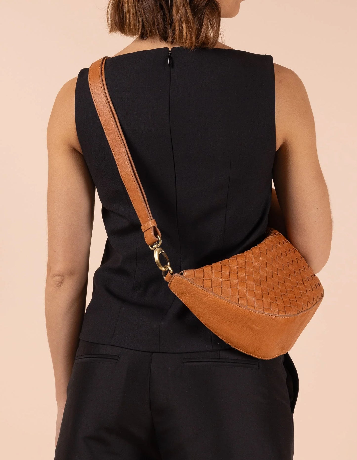 Leo - Wild Oak Woven Soft Grain Leather