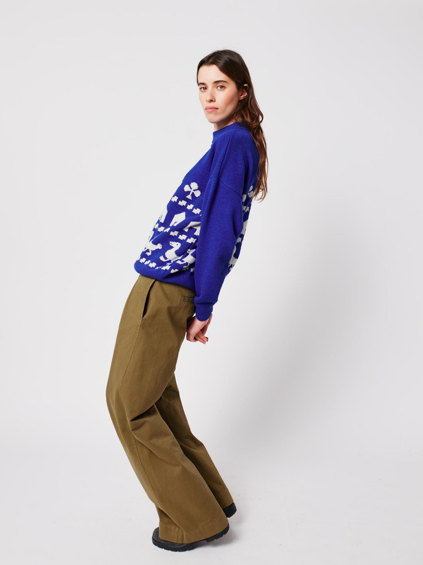 Pleated wide-leg pants