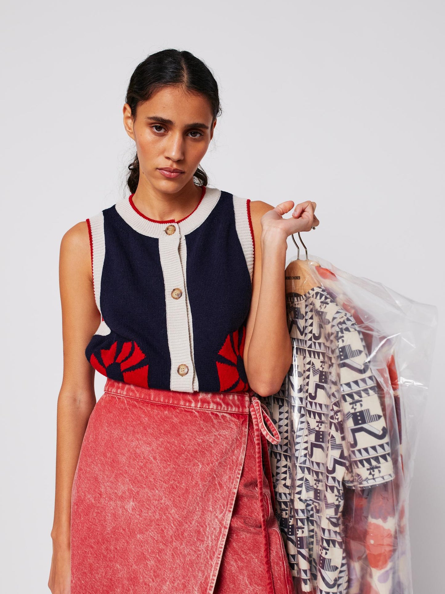 Flower knitted vest