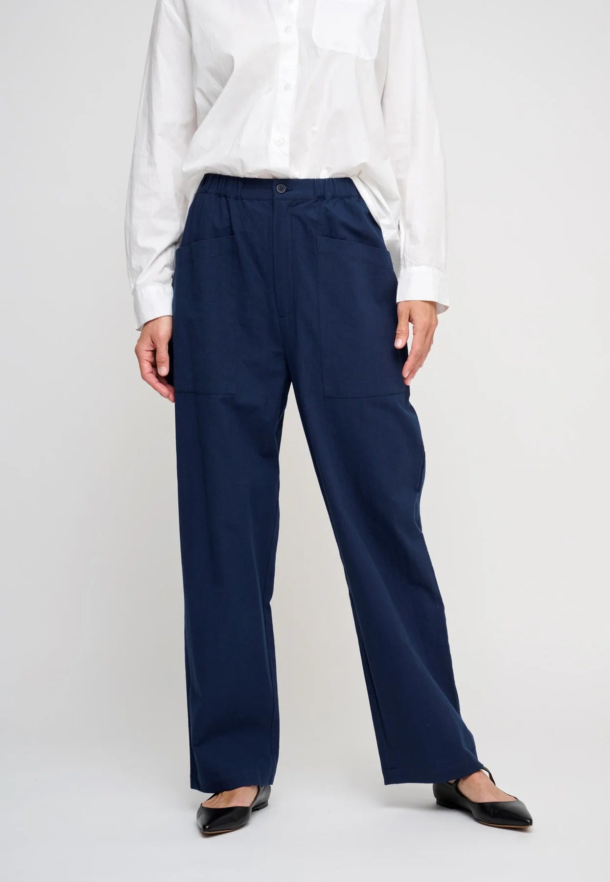 Everly pants crepe navy blue