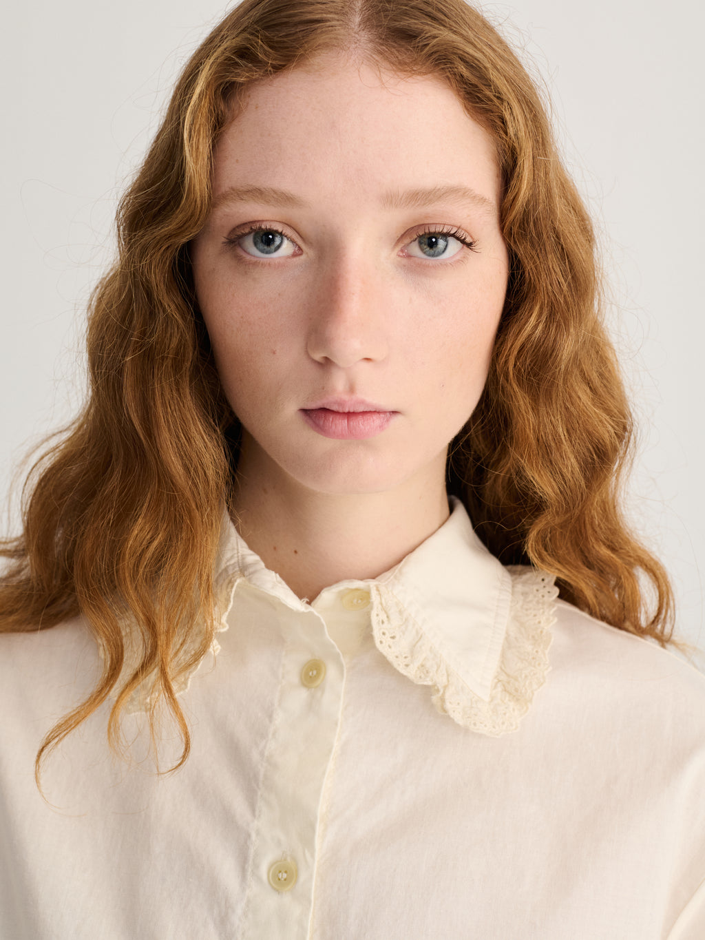 Lace ending poplin shirt