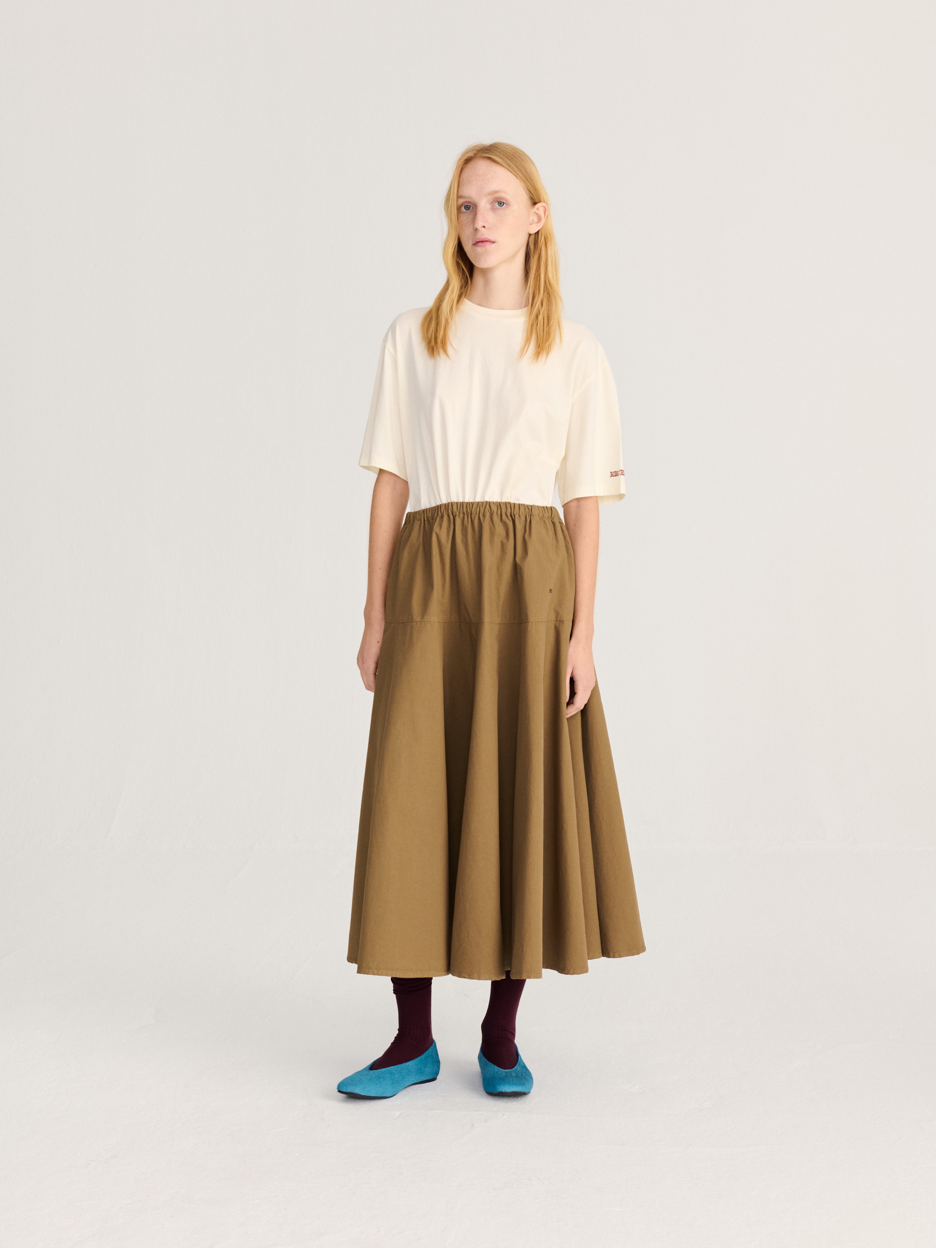 Paper touch evasé skirt
