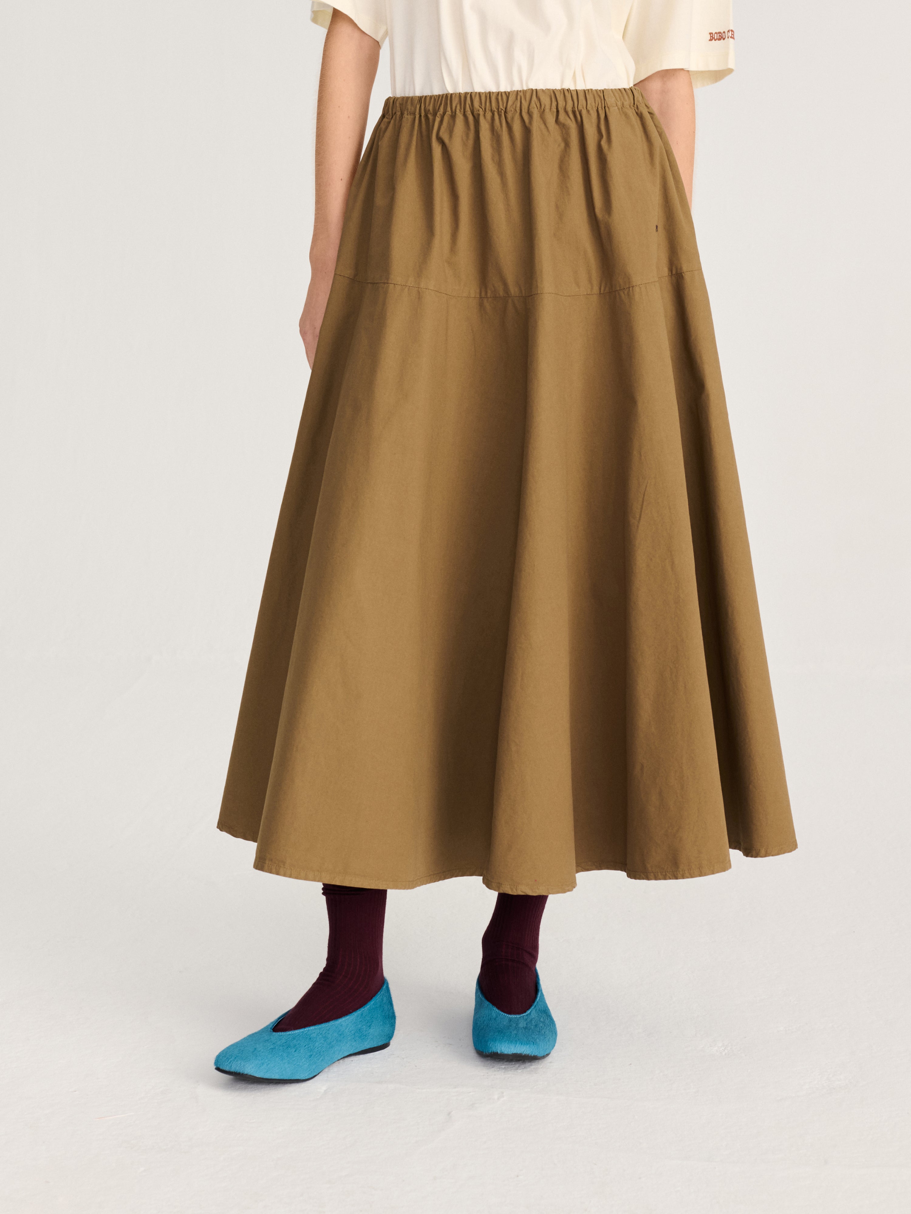 Paper touch evasé skirt
