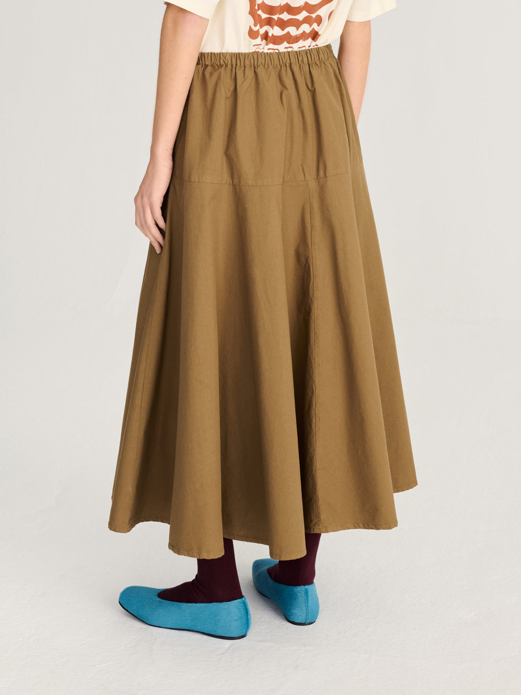 Paper touch evasé skirt