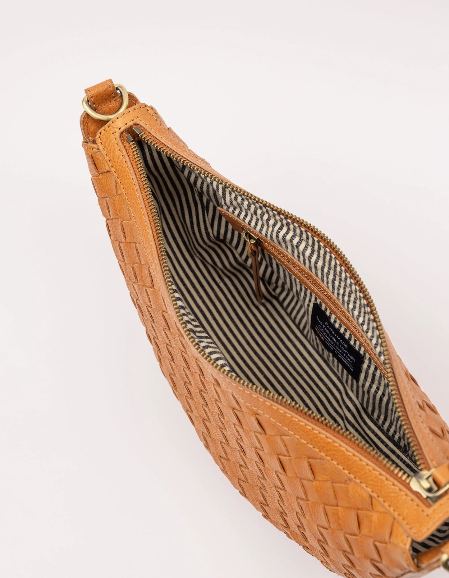 Leo - Wild Oak Woven Soft Grain Leather