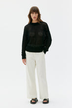 Indlæs billede til gallerivisning Avita - Organic cotton tape yarn chrochet stitch sweater
