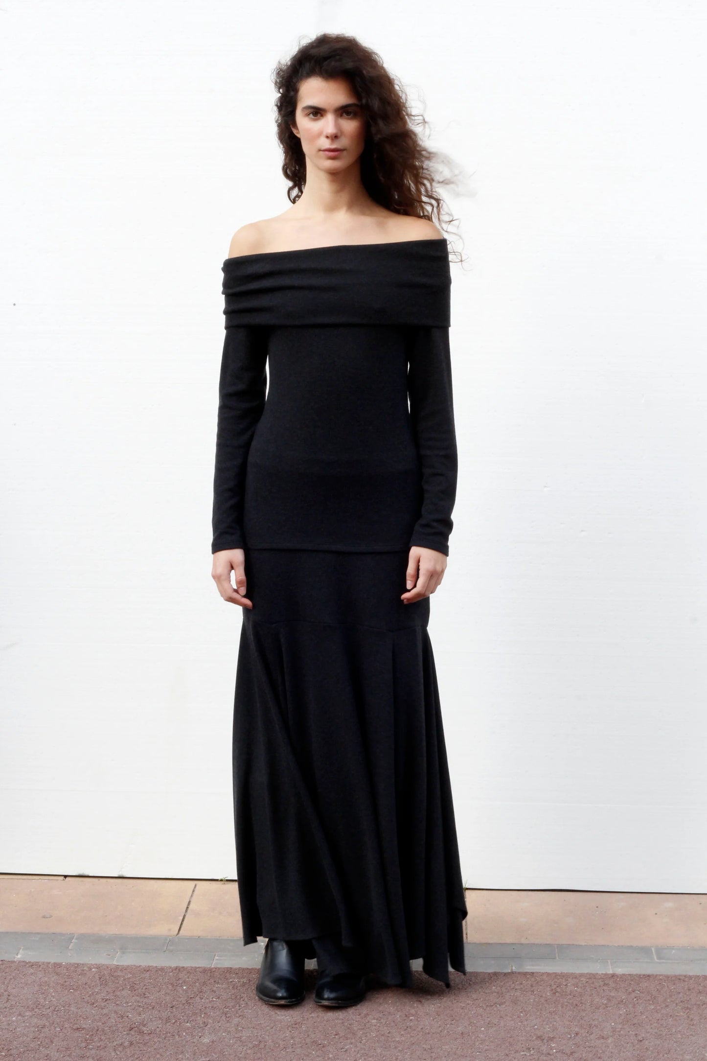 ATORCE TOP Off-Shoulder Knitted Top