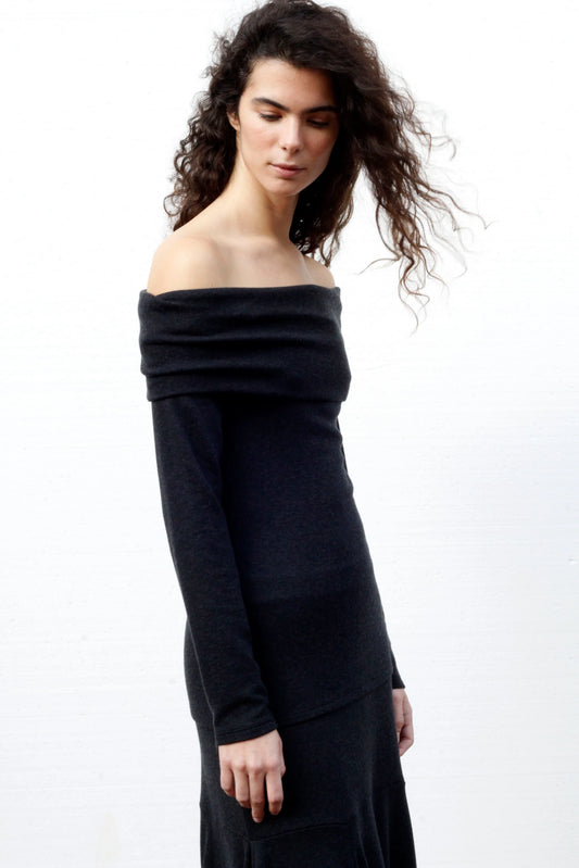ATORCE TOP Off-Shoulder Knitted Top
