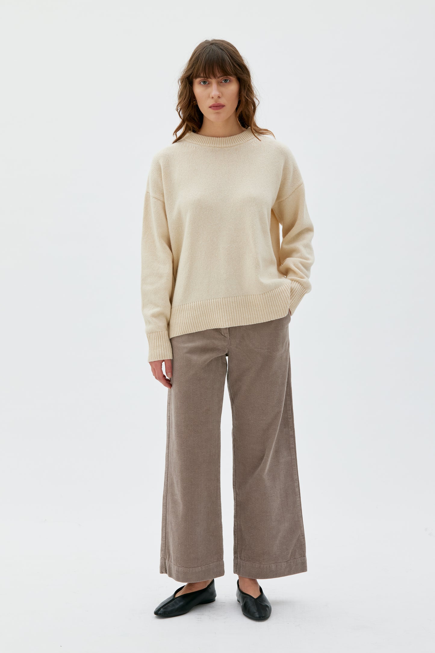 Lail - organic cotton corduroy trouser
