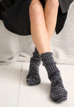 Indlæs billede til gallerivisning Boyfriend socks - dark navy
