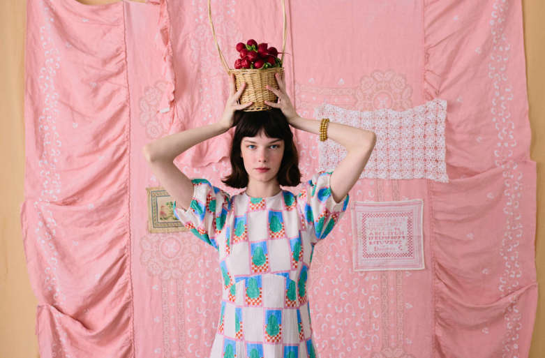 Simple Pear pattern puff sleeve dress