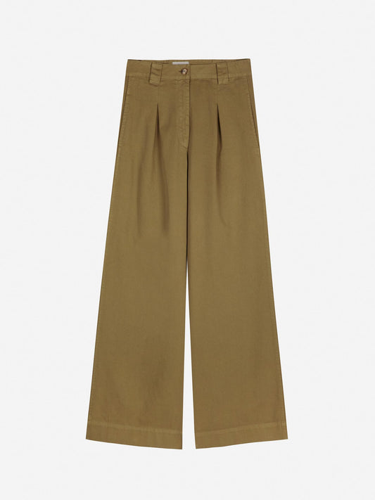 Pleated wide-leg pants