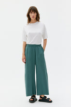 Indlæs billede til gallerivisning Thea flowy tencel pant - Lagoon green
