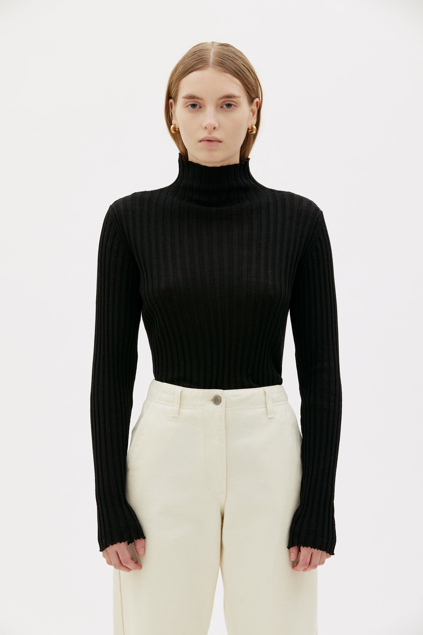 Arvi - ribbed fine wool mock neck top