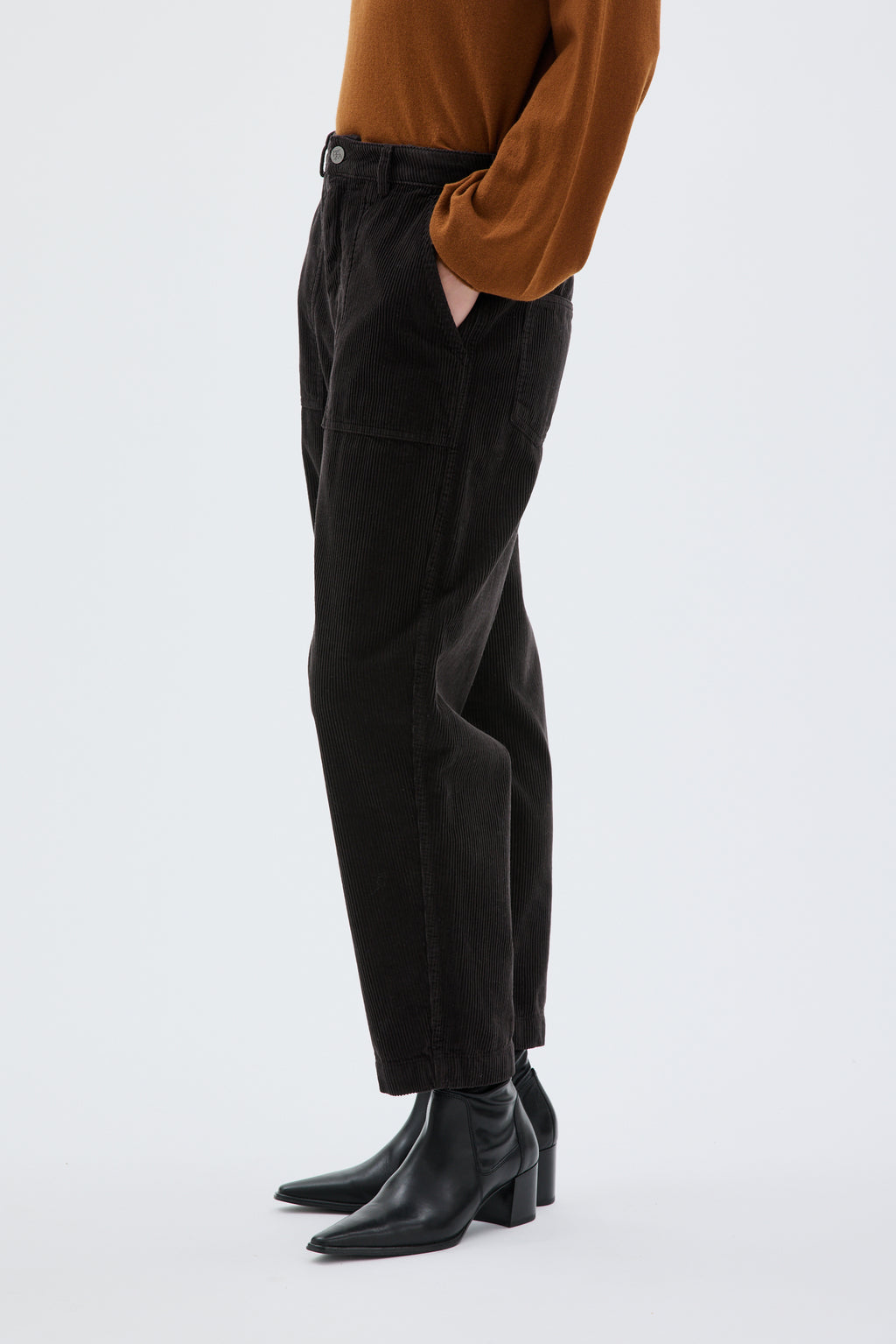 Ruth - Barrel leg cord trousers - morel brown