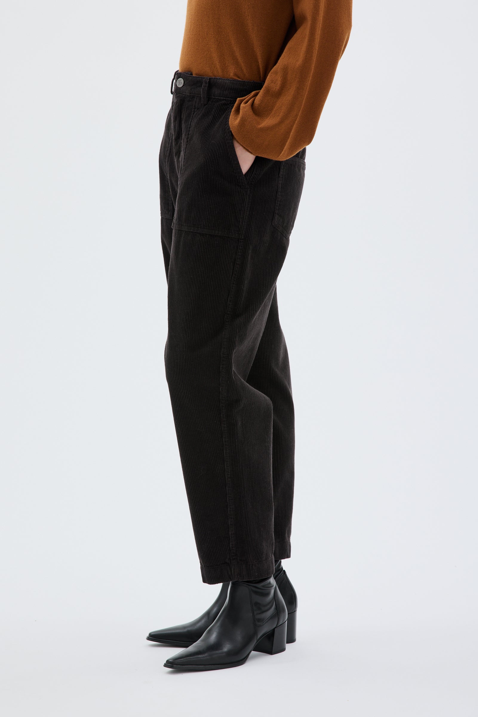 Ruth - Barrel leg cord trousers - morel brown