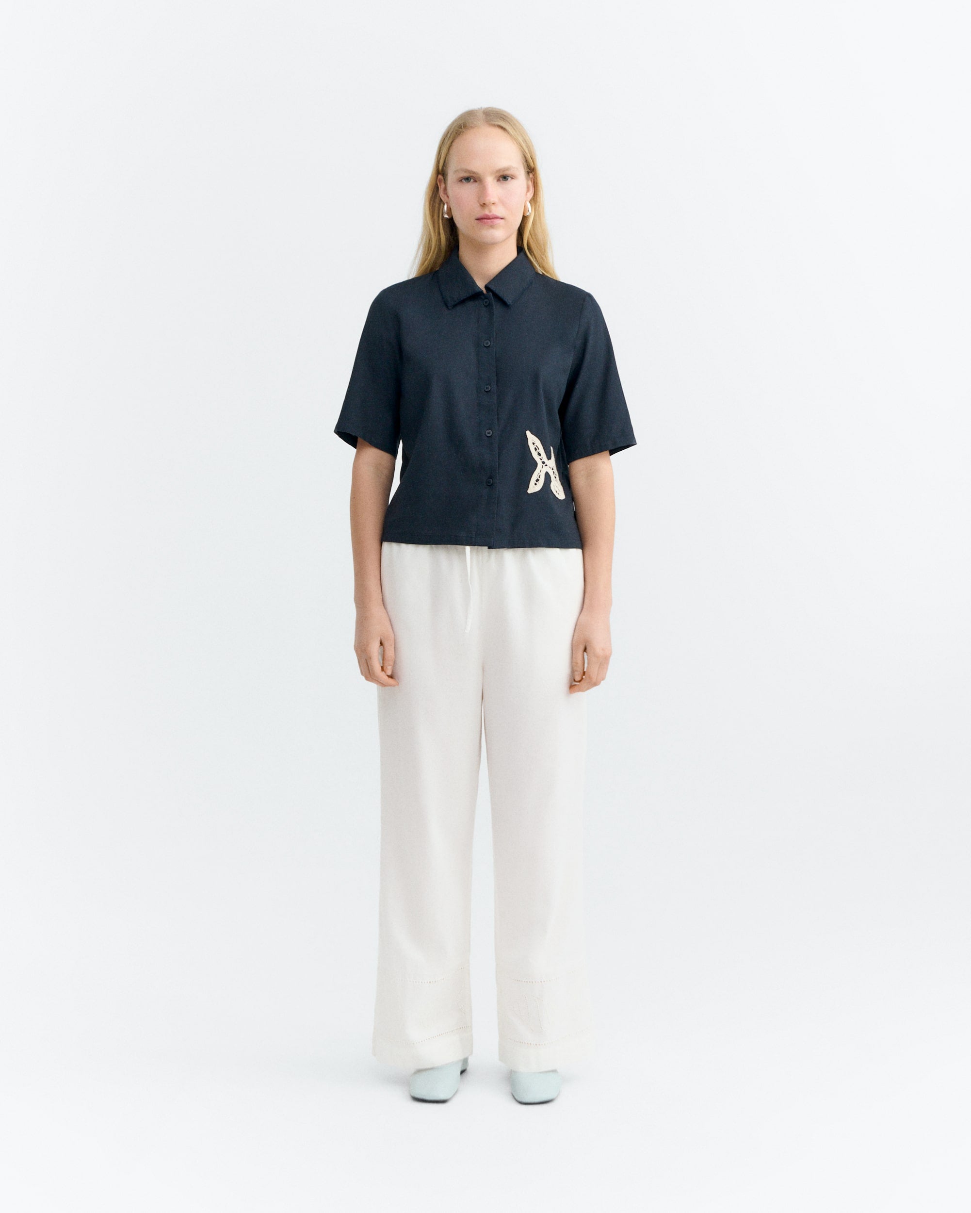 Navy fish patch ane blouse