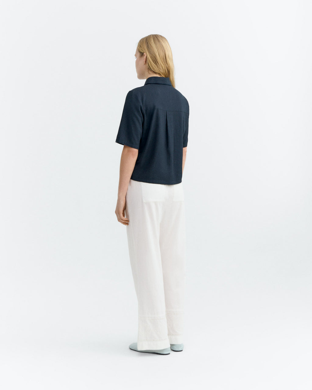 Navy fish patch ane blouse